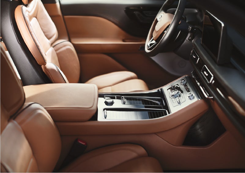 A 2023 Lincoln Aviator® Black Label model is shown in the Flight interior theme | Performance Lincoln Bountiful in Bountiful UT
